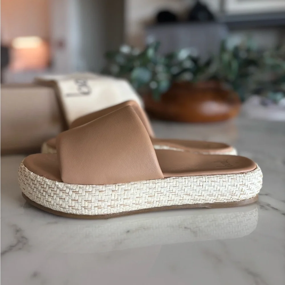 Beek Trumpeter Rafia leather sandal. Retail $280. New with box. - Picture 3 of 6